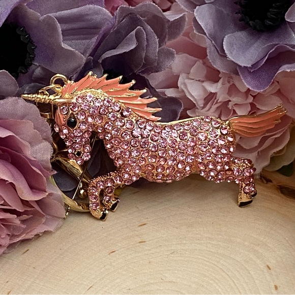 Magical Pink Crystal Unicorn Keychain Charm - Picture 10 of 16